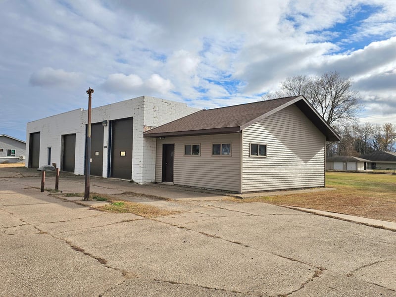 315 Main St W, Onamia, MN 56359