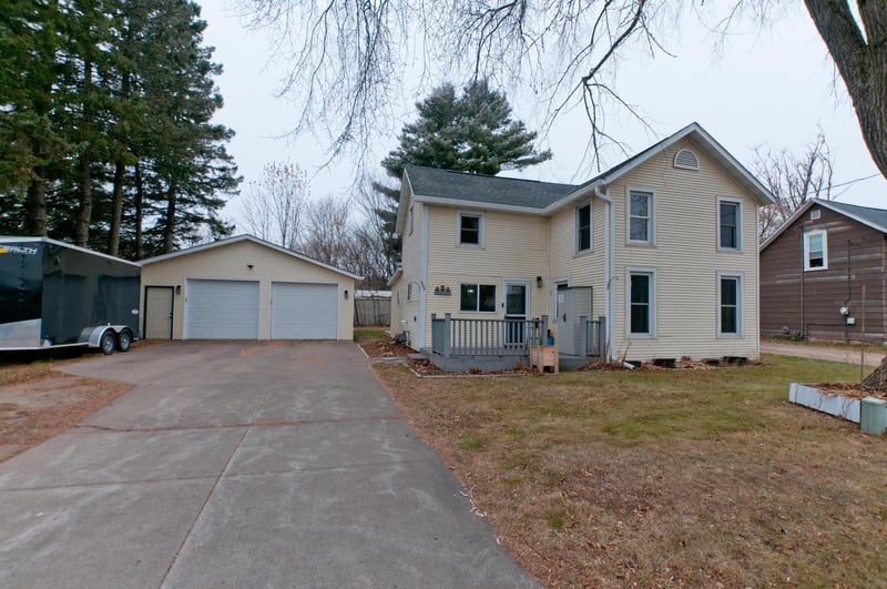 406 N 10th St, Cameron, WI 54822
