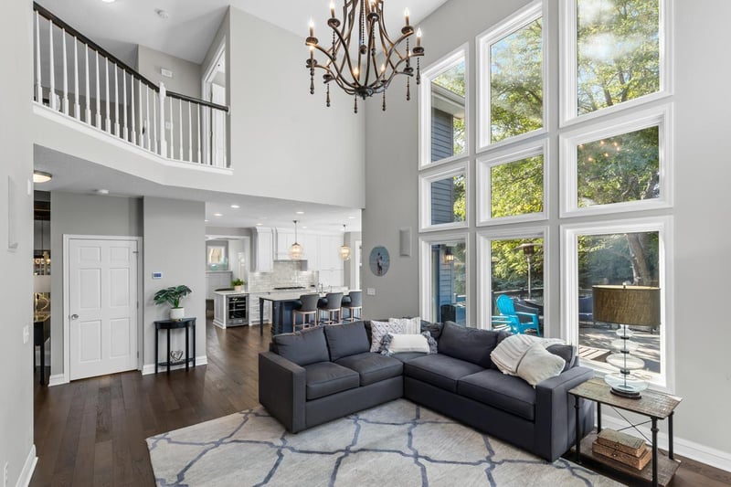 7216 Gunflint Trl, Chanhassen, MN 55317