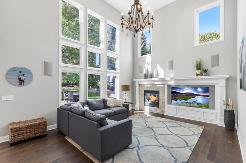 7216 Gunflint Trl, Chanhassen, MN 55317
