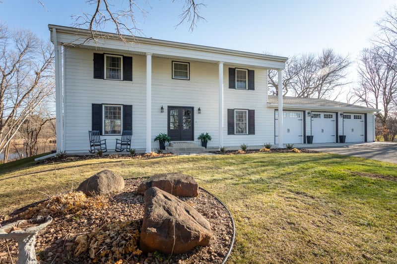 3307 Island Dr NE, Alexandria, MN 56308