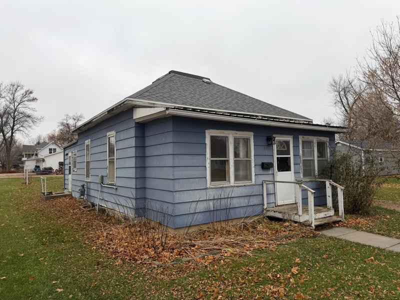 536 Cedar Ave, Westbrook, MN 56183