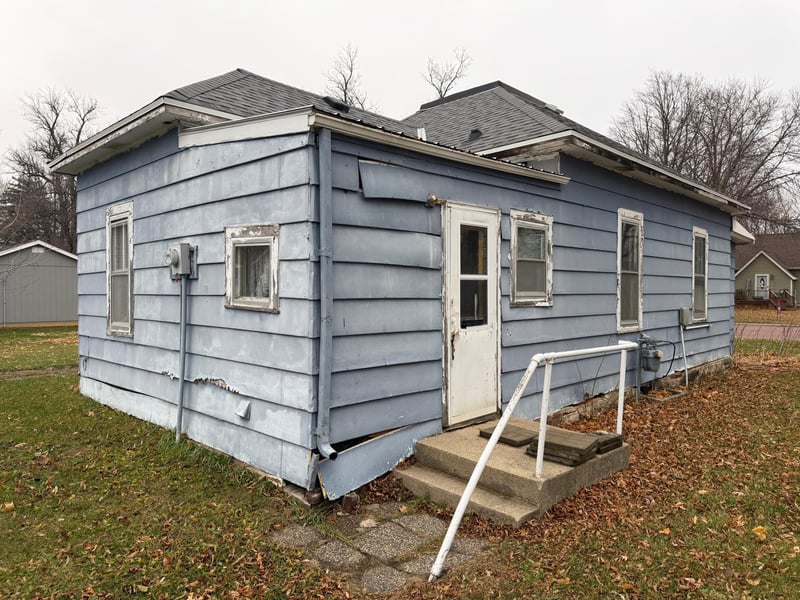 536 Cedar Ave, Westbrook, MN 56183