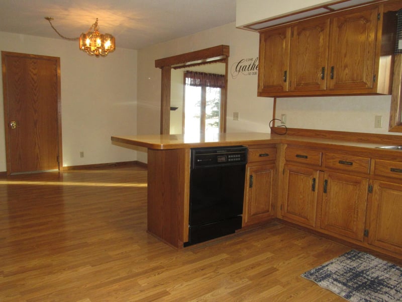 411 Front St E, Fulda, MN 56131