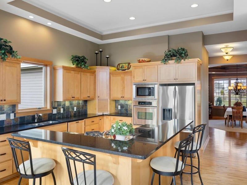 19099 Highview Ct, Prior Lake, MN 55372