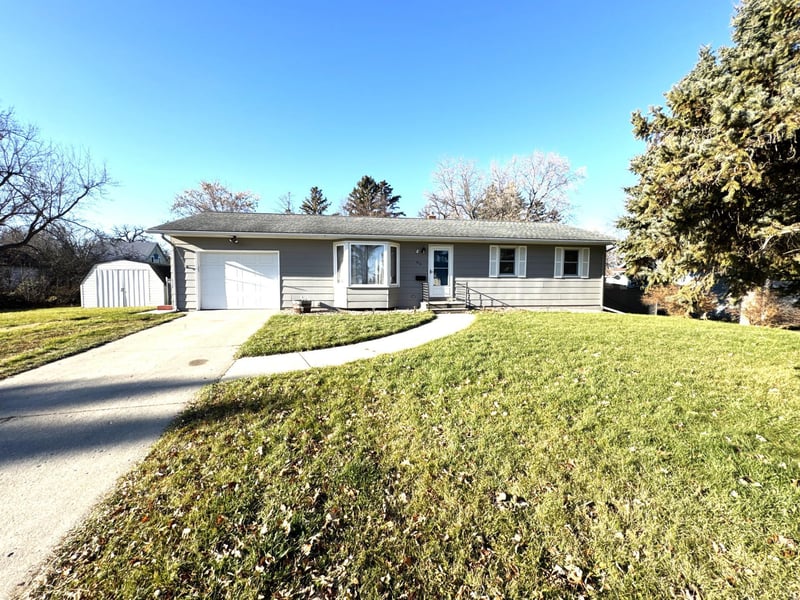 813 N Eaton Ave, Fosston, MN 56542