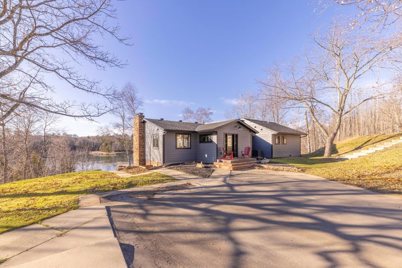 33392 S Deer Circle Dr, Deer River, MN 56636