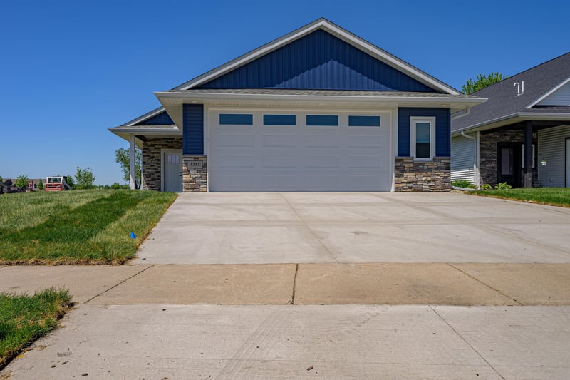 1332 Bradford Street Se, Hutchinson, MN 55350