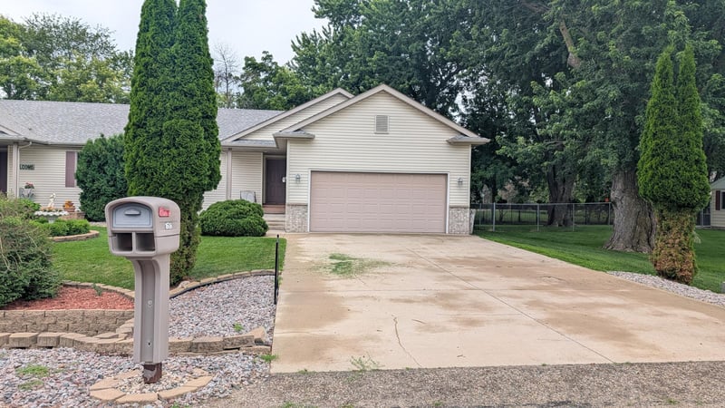 1606 17th St SW, Austin, MN 55912