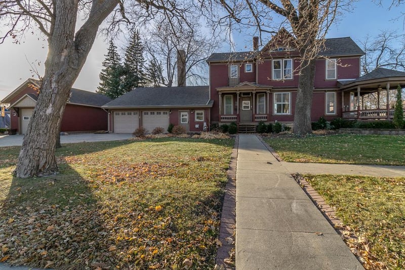 522 2nd Ave NE, Waseca, MN 56093