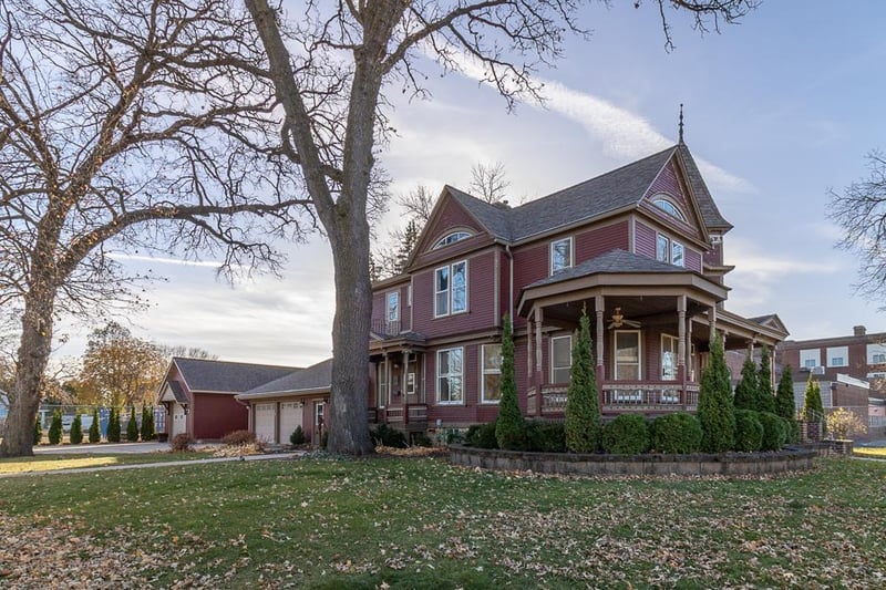 522 2nd Ave NE, Waseca, MN 56093
