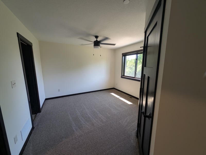200 Pries St NW, Eyota, MN 55934