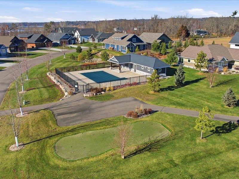1219 Harbor Pl, East Gull Lake, MN 56401