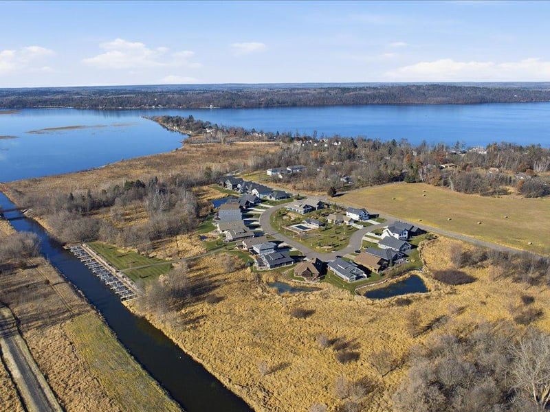 1219 Harbor Pl, East Gull Lake, MN 56401