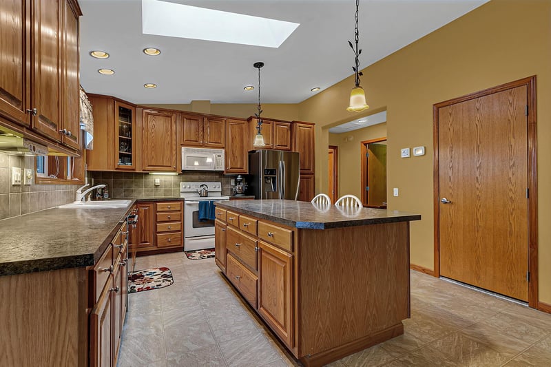 1575 White Cloud Dr S, Isle, MN 56342