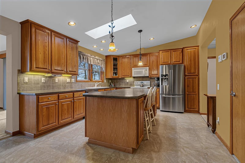 1575 White Cloud Dr S, Isle, MN 56342