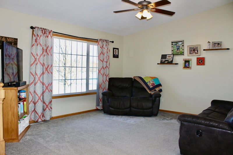 16953 739th St, Hayfield, MN 55940