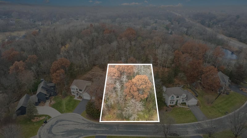 6250 Mallory Ln, Eden Prairie, MN 55346