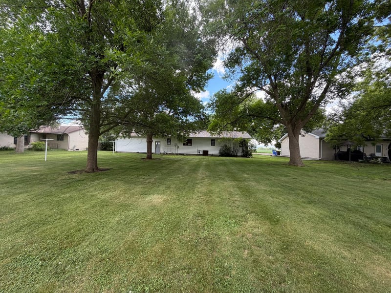 514 Fir Ave, Westbrook, MN 56183