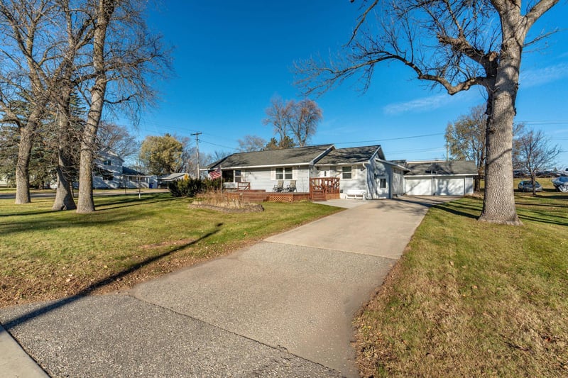 406 W Main St, Battle Lake, MN 56515