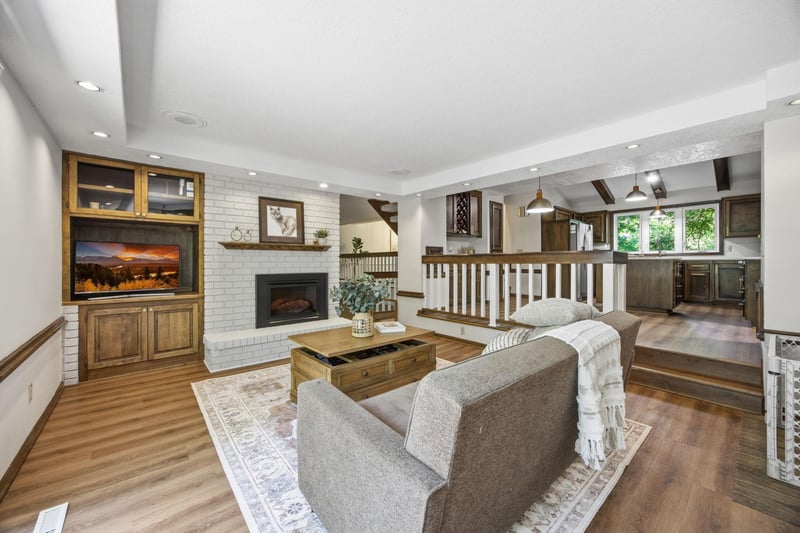 1849 Stinson Blvd, New Brighton, MN 55112