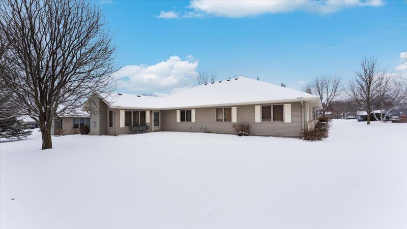 811 Westland St, New London, MN 56273
