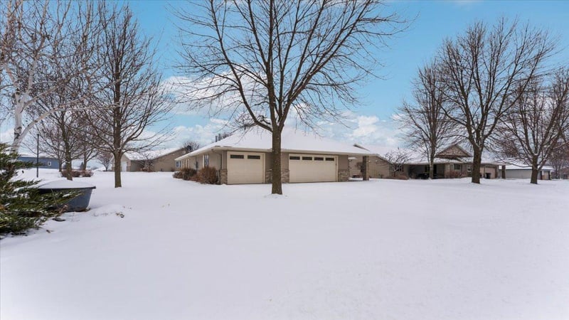 811 Westland St, New London, MN 56273