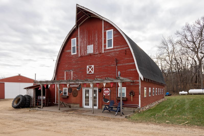 20468 Appaloosa Rd, Pelican Rapids, MN 56572