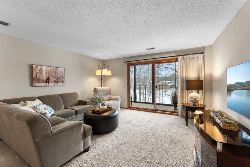 20 Windsor Ln #304A, New Brighton, MN 55112
