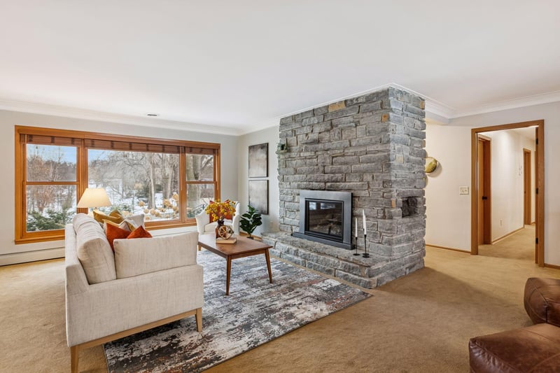 2141 Scott Ave N, Golden Valley, MN 55422