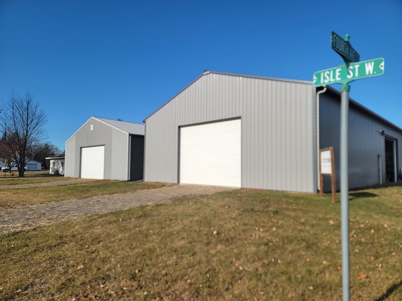 495 4th Ave S, Isle, MN 56342