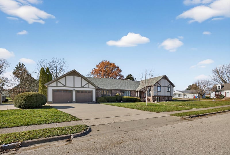 75 Wilson St, Lewiston, MN 55952