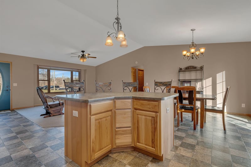 18 N Douglas Ave, Carlos, MN 56319