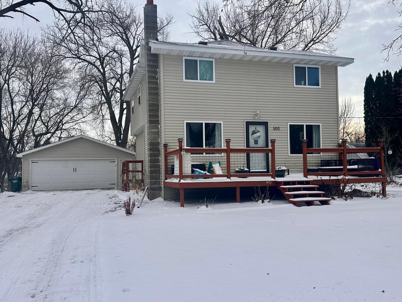 101 Axel Ave E, Grove City, MN 56243