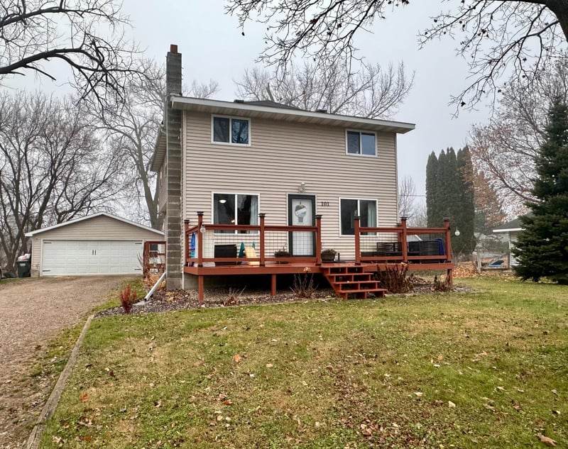 101 Axel Ave E, Grove City, MN 56243