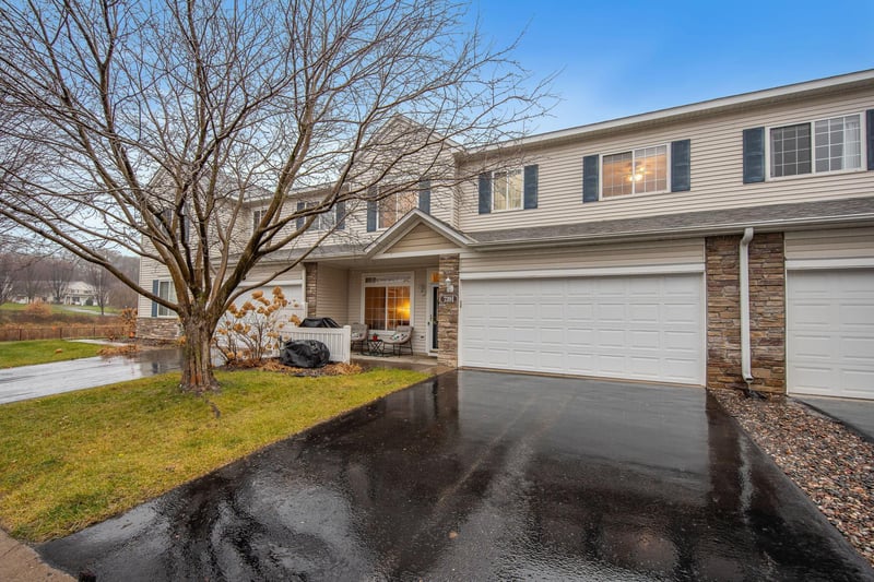 739 Maple Hills Dr #I, Maplewood, MN 55117