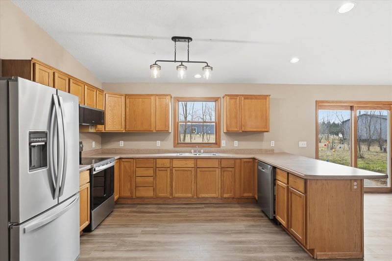 2882 Wyatts Cv, Willow River, MN 55795