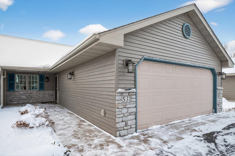 531 Cedar Ct, Taylors Falls, MN 55084