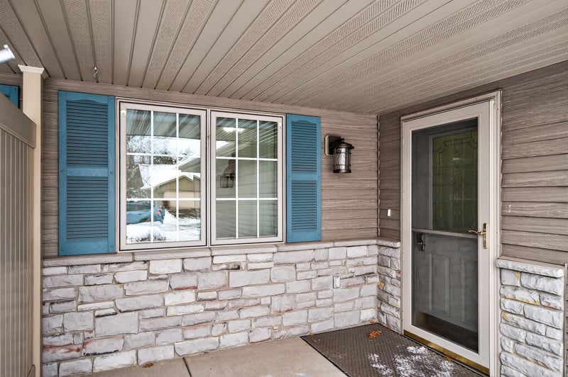 531 Cedar Ct, Taylors Falls, MN 55084