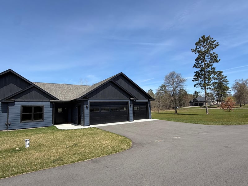 16912 Piper Ln, Brainerd, MN 56401