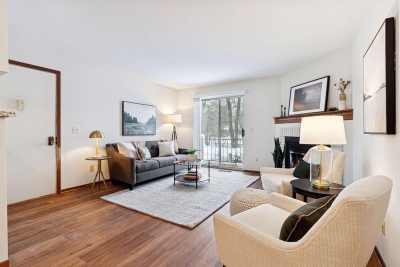 2250 Benson Ave #H, Saint Paul, MN 55116