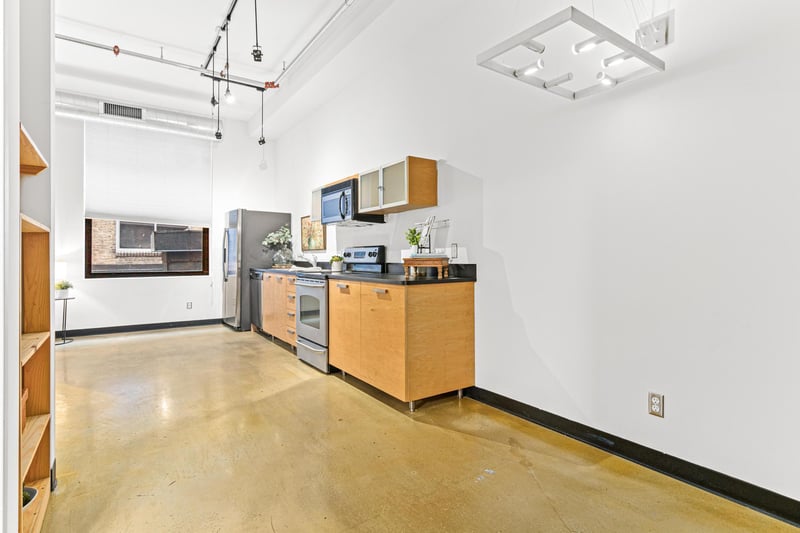 350 Saint Peter St #317, Saint Paul, MN 55102