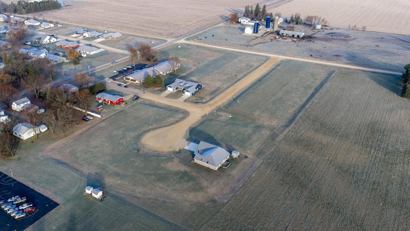 404 3rd St NW, Adams, MN 55909