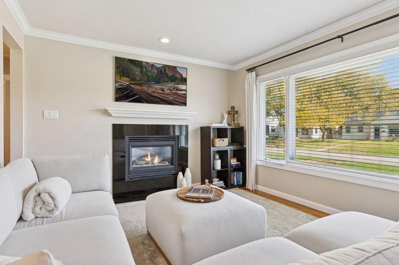 5840 Abbott Ave S, Edina, MN 55410