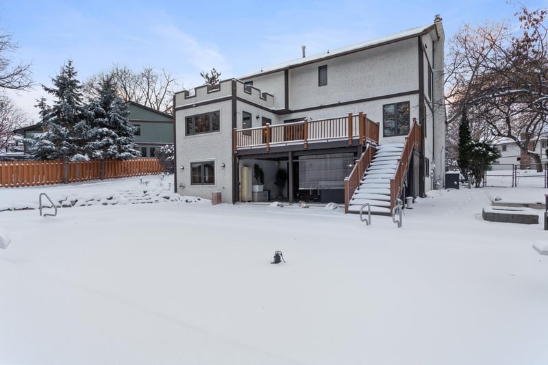 735 Torchwood Cir, New Brighton, MN 55112