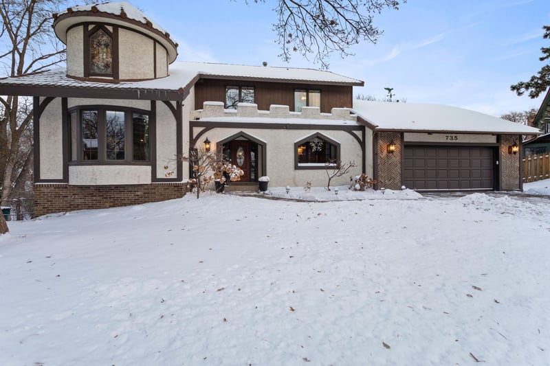 735 Torchwood Cir, New Brighton, MN 55112