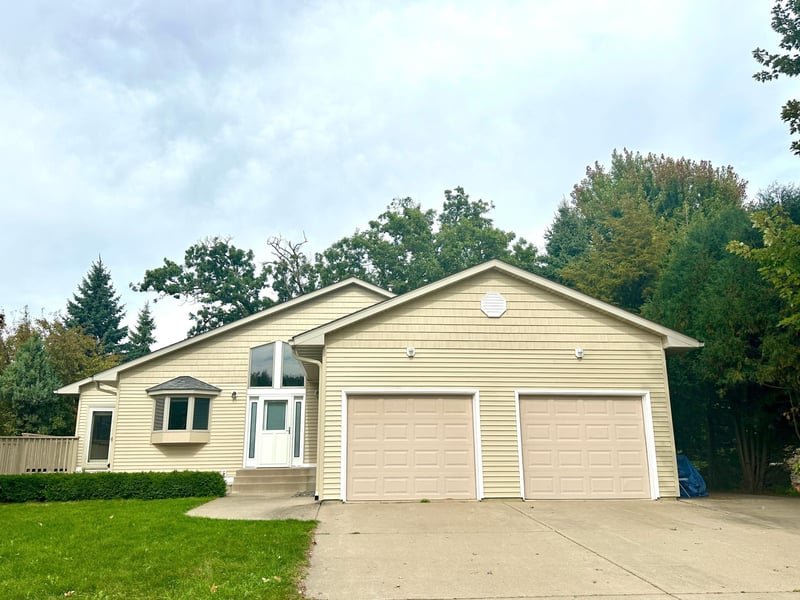 732 Hi Park Ave, Red Wing, MN 55066