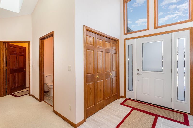 732 Hi Park Ave, Red Wing, MN 55066