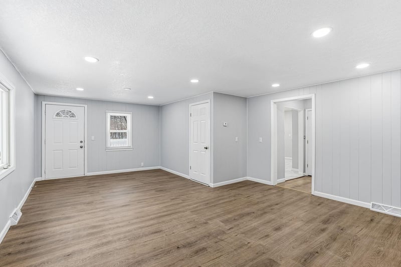 9350 Roy Rd, Delano, MN 55328