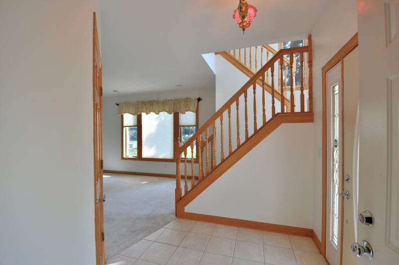 530 Lakeside Bay Dr S, Bayport, MN 55003